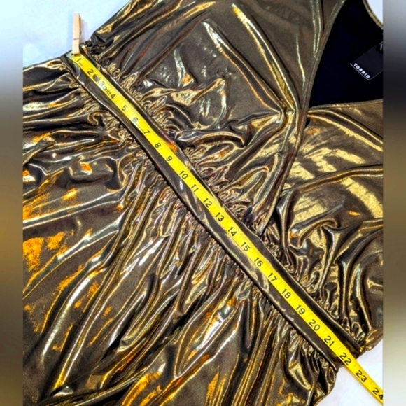 🆕 Torrid Liquid Shine Peplum Top (Torrid 2) - Picture 13 of 16